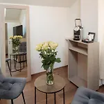 Hotel America
